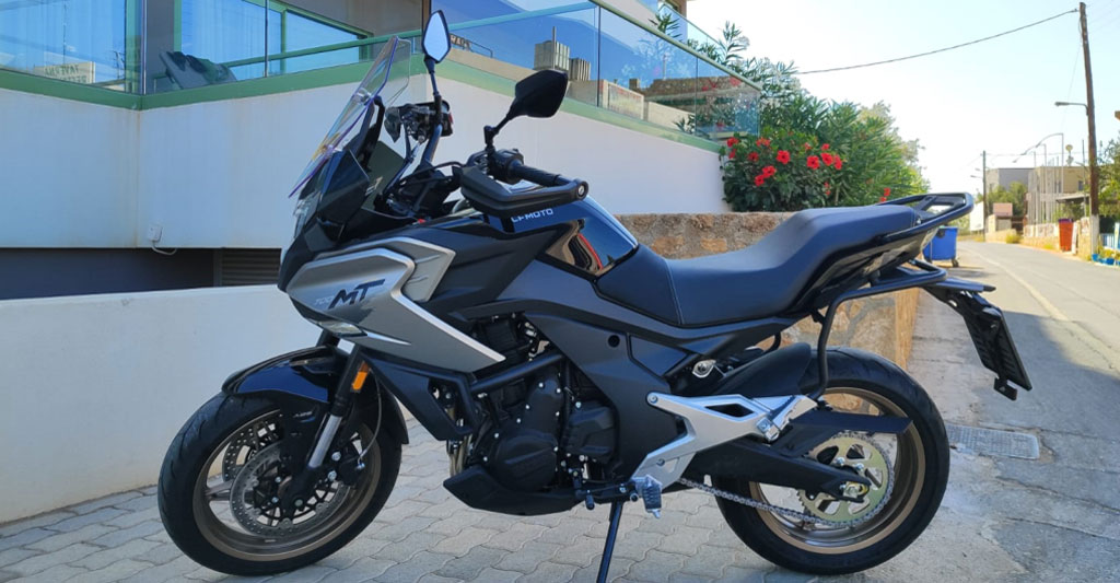 On-Off Bike E1 700cc | CF 700